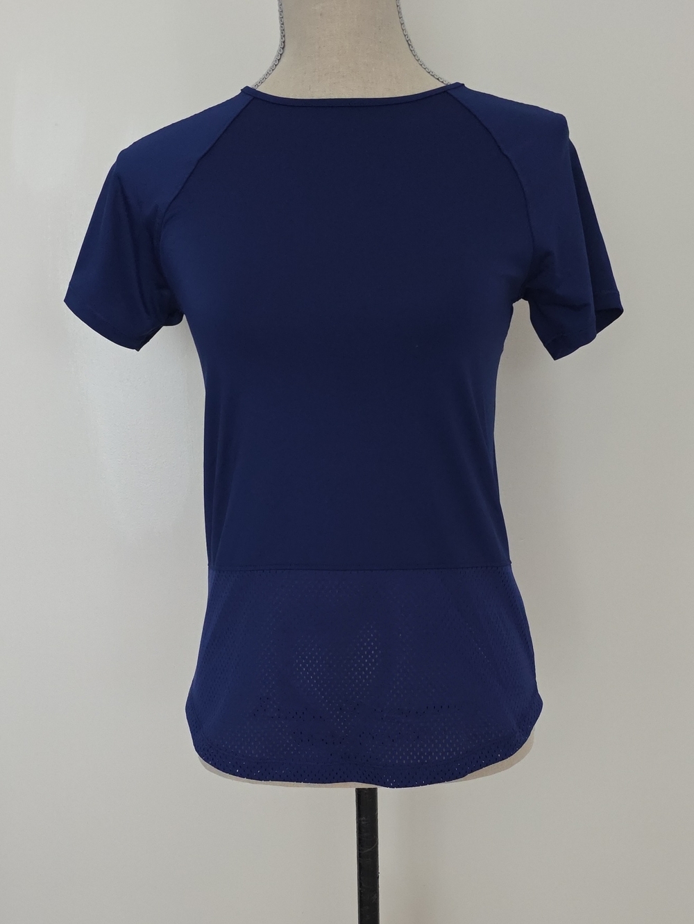 Under Armour Women's Navy Short Sleeve Performance Tee Size XS